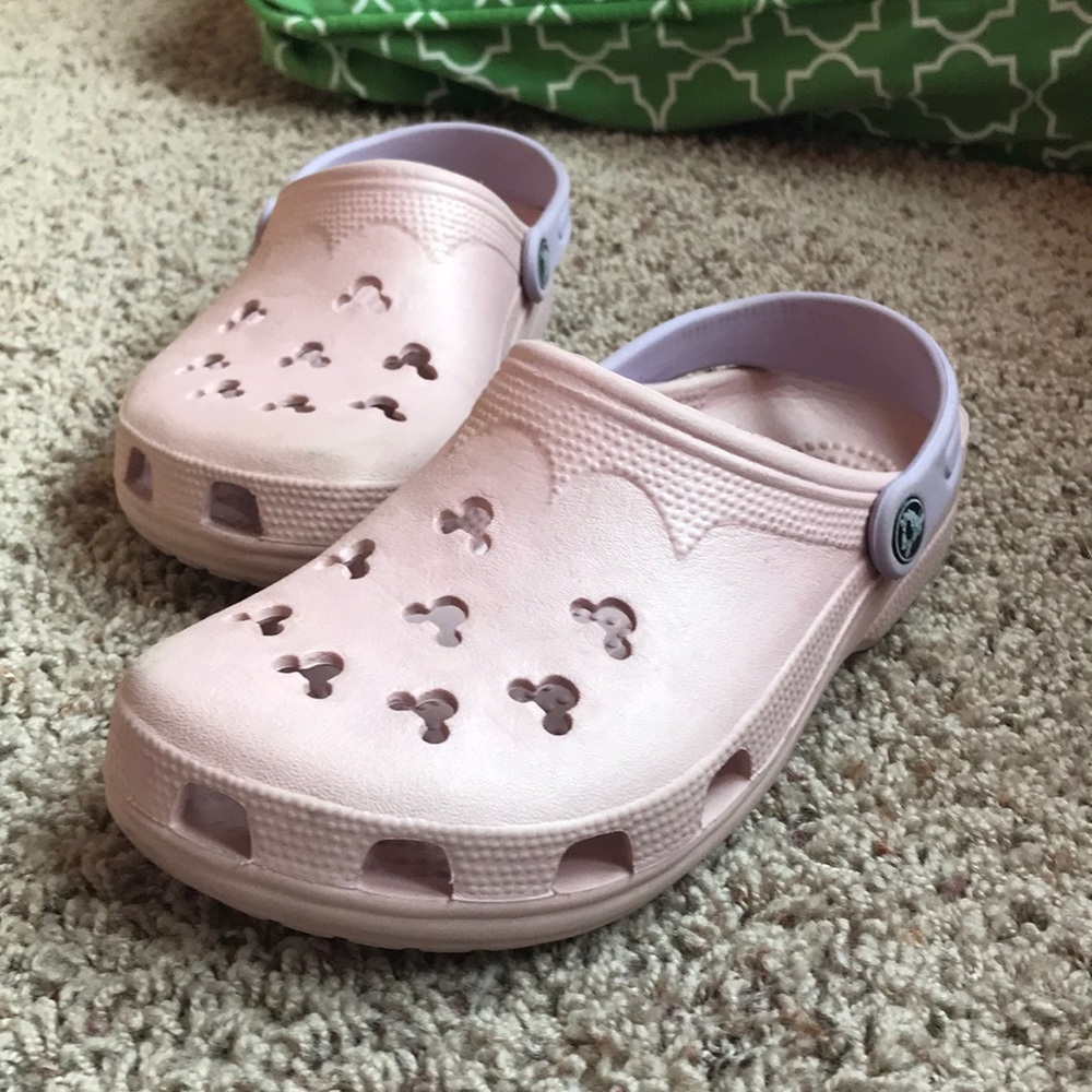 Disney Crocs! Mickey Mouse Design.